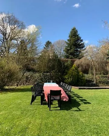 Sporthotel Taeru 펜션 에레제